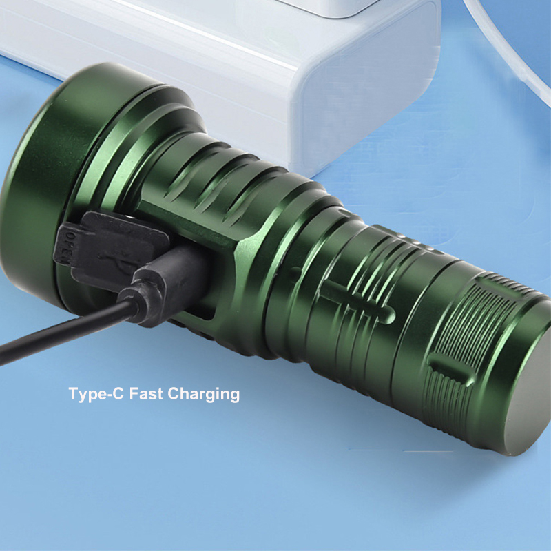 SST40 LED Flashlight Type-C US - Edc Day Carry review and price